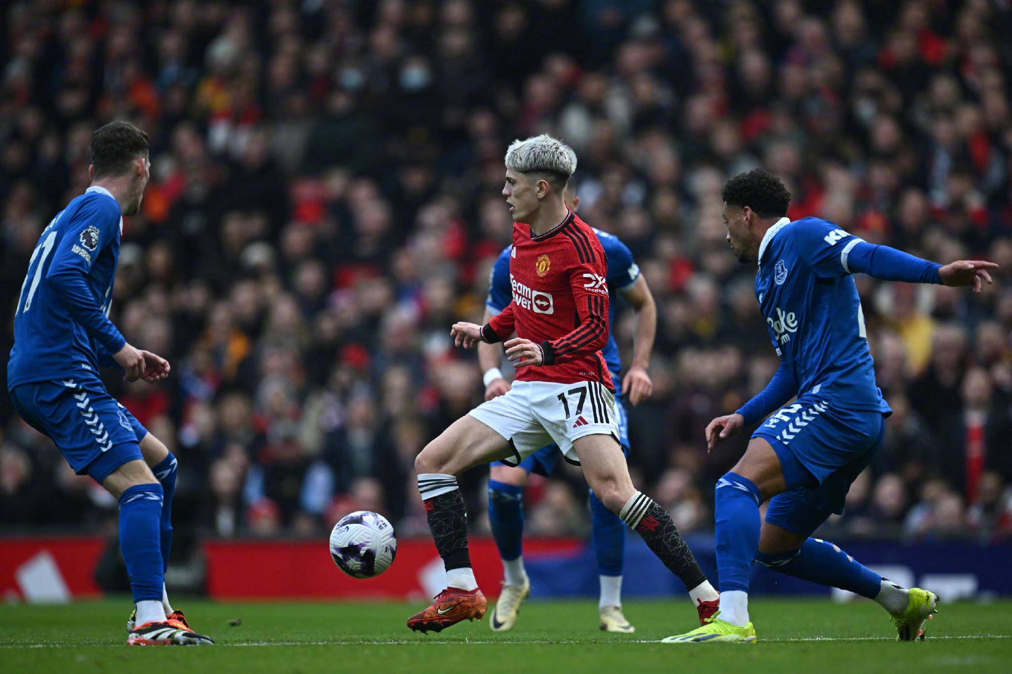 曼联英超战胜埃弗顿霍伊伦推射破门的是谁 曼联英超战胜埃弗顿霍伊伦推射破门的是谁